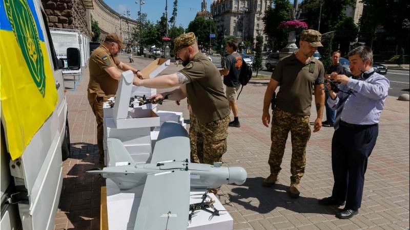 Ukraine plans 30,000 long-range drones for 2025