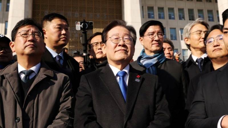 S. Korea’s opposition leader urges ‘courage’ ahead of Yoon’s recall vote