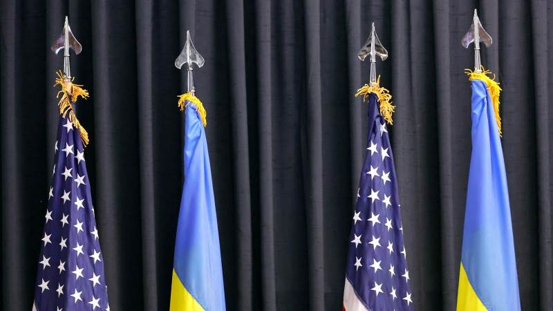 US announces nearly $1B more in military aid for Ukraine