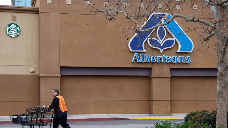 Albertsons sues Kroger over merger deal breach