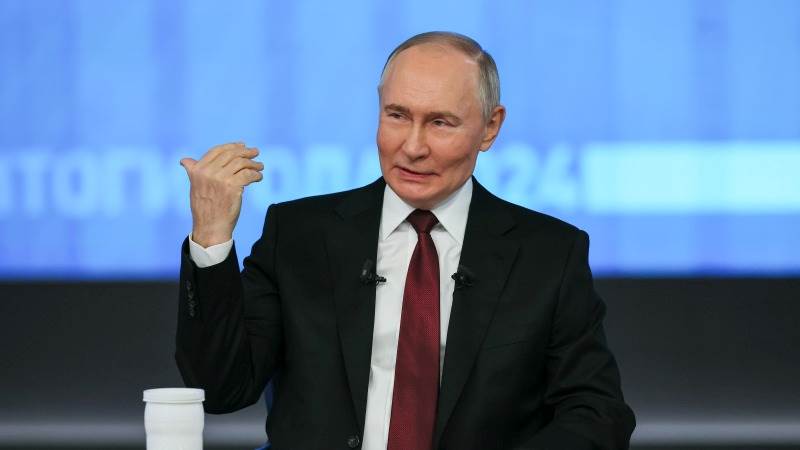 Putin praises Russia-China ties