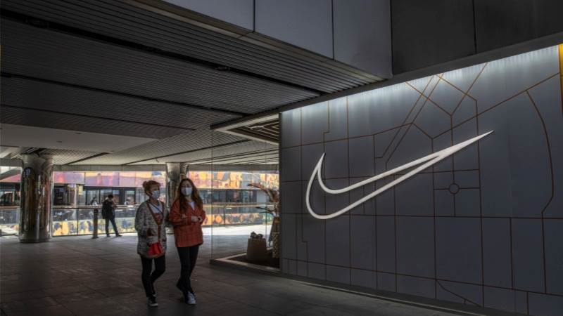 Nike’s Q2 revenues down 8% to $12.4 billion