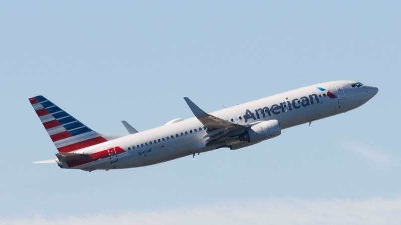 American Airlines grounds all flights amid system issues