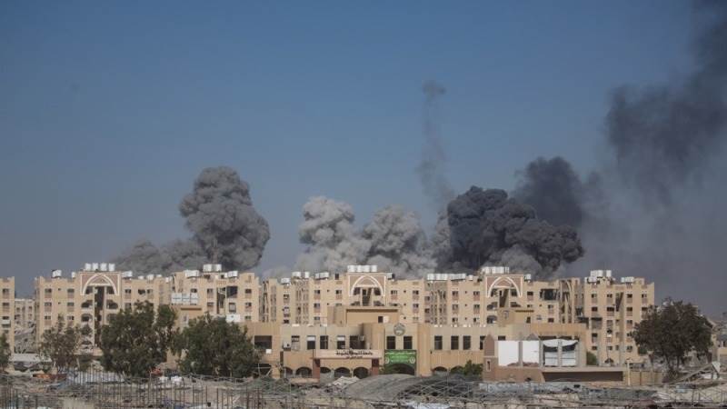 Israeli strike kills 4 in Central Gaza