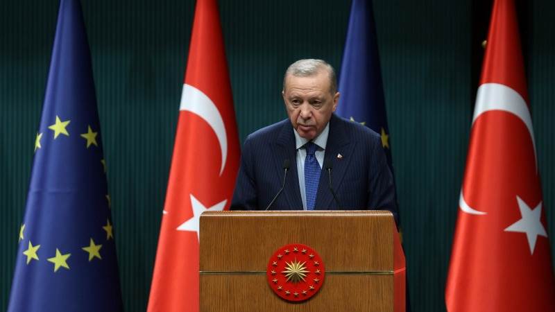 Erdogan vows support for peace in Syria, Gaza