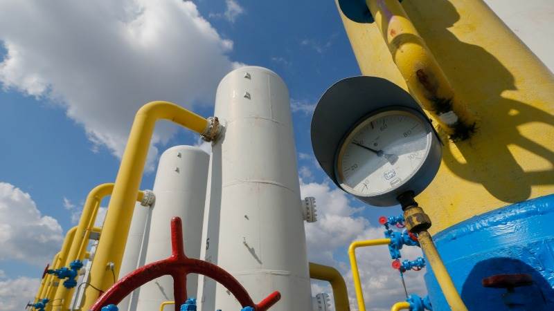 Ukraine confirms it suspended Russian gas transit