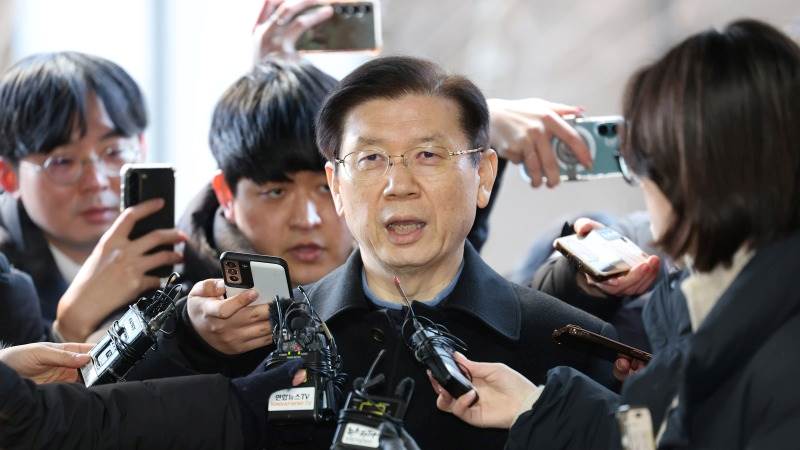 S. Korean presidential security chief resigns amid probe