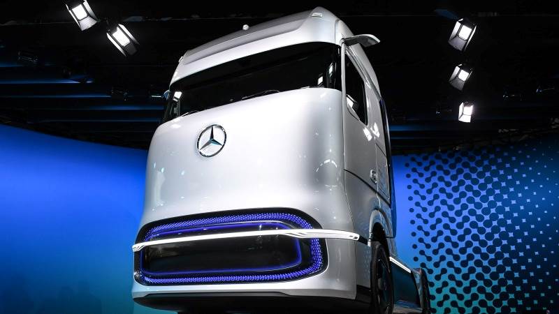 Daimler Truck’s unit sales fall 12% in 2024