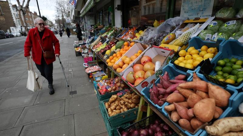 UK inflation down from 2.6% to 2.5% in December