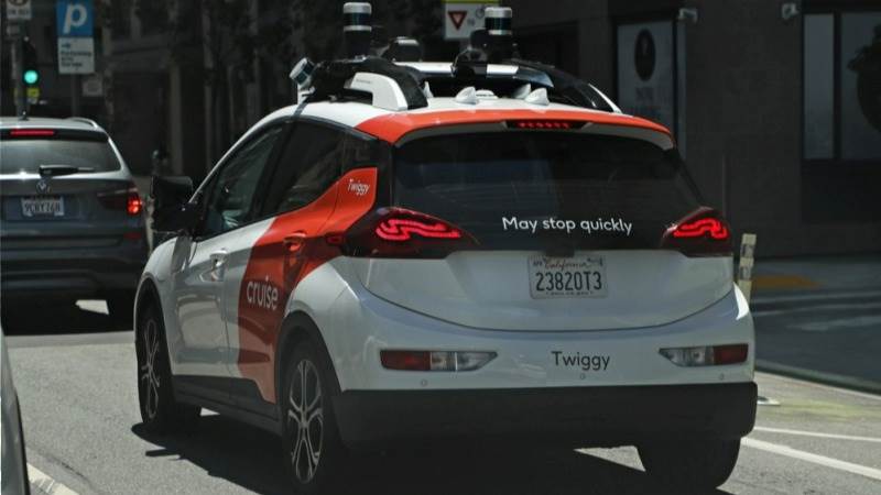 NHTSA closes investigation into GM’s Cruise robotaxis