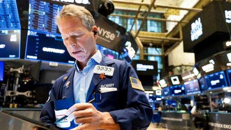 US surges at close, Dow up by 700 pts after Gaza deal, CPI