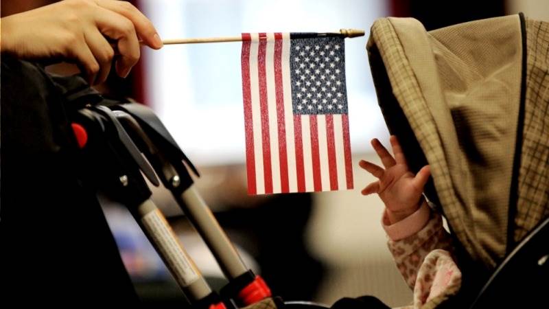 Judge temporarily blocks Trump’s change on birthright citizenship