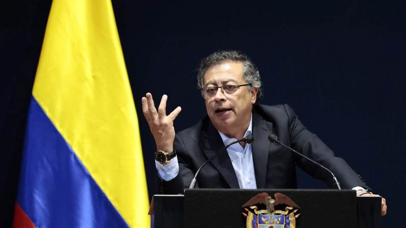 Colombian president orders 25% tariffs on US goods