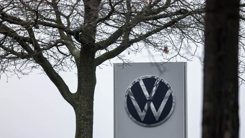 VW board allegedly considers more cost cuts