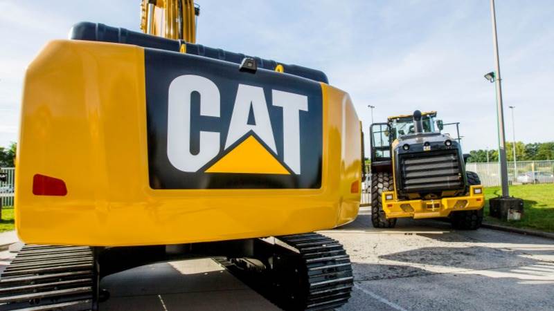 Caterpillar’s Q4 sales down 5% to $16.2B