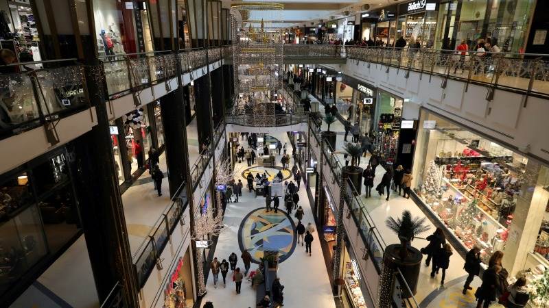 German retail sales grow 1.8% in December