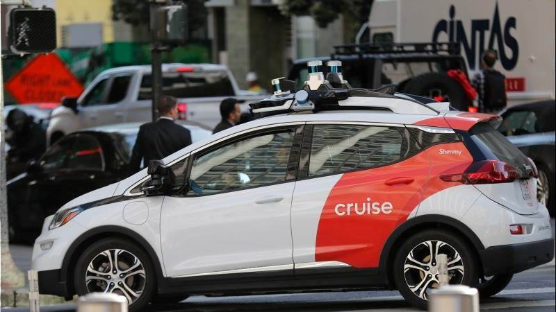 GM cuts Cruise workforce after robotaxi exit