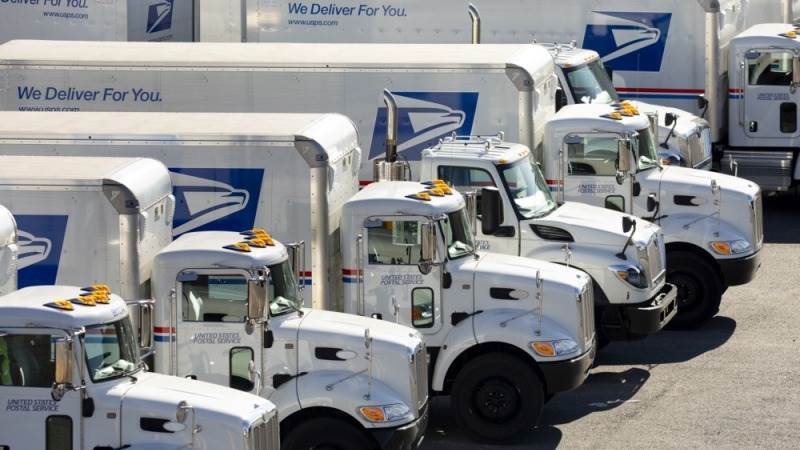 USPS backtracks on China packages suspension