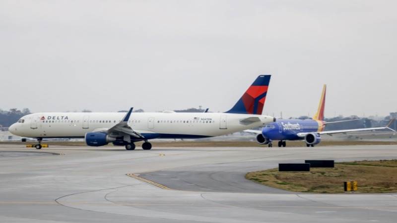 Two planes collide at Seattle airport, no casualties