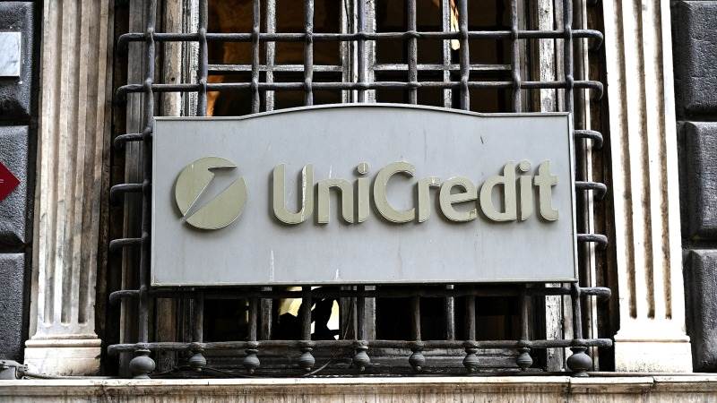 UniCredit’s Q4 total revenue up 0.7% to €6.0B