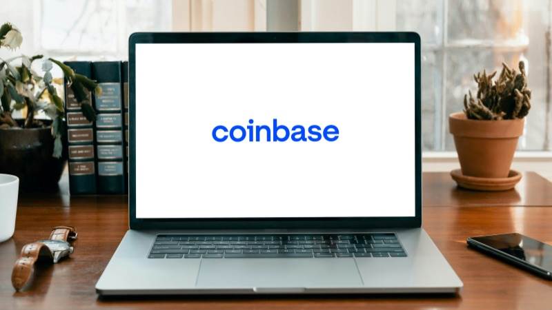 Coinbase’s Q4 revenue soars 138% to $2.3B