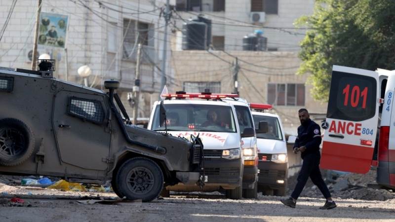 Israeli attack kills 2 officers securing aid near Rafah