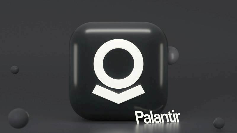 Palantir slumps 10% amid defense budget cut fears