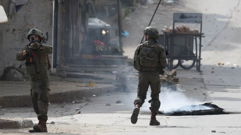 Israeli troops allegedly raid West Bank’s Nablus, Hebron