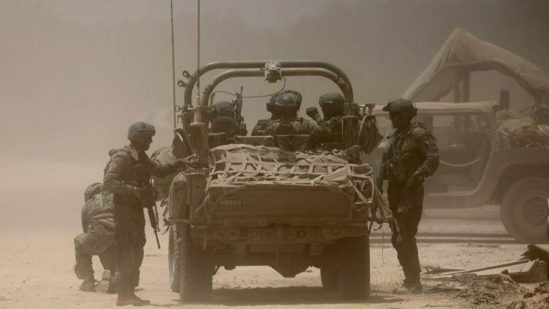 The IDF storms several West Bank locations