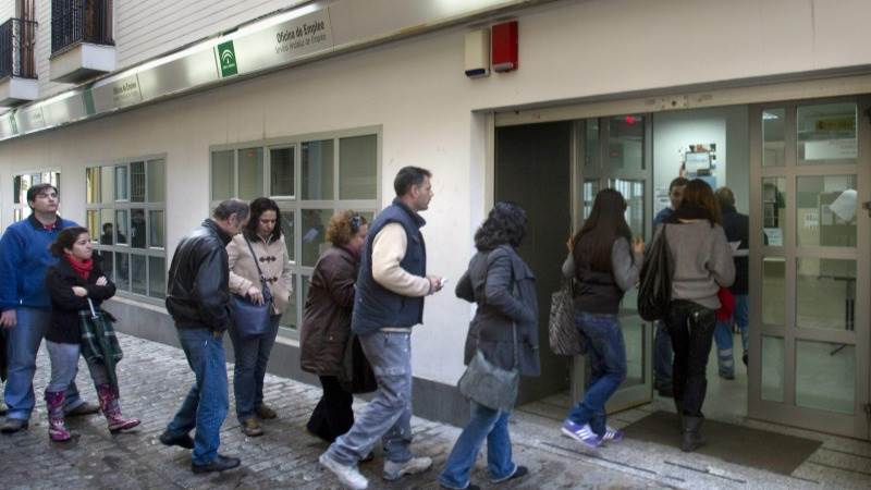 Eurozone unemployment stable at 6.2% in January