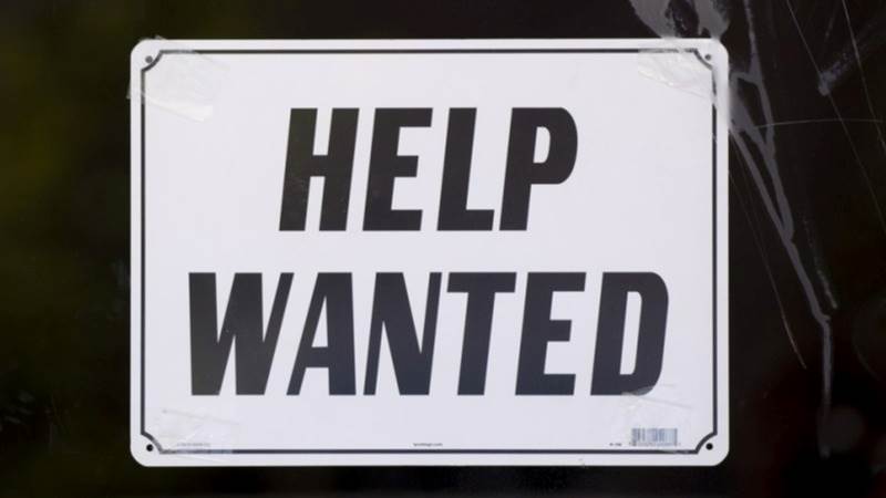 US jobless claims down 21,000 to 221,000