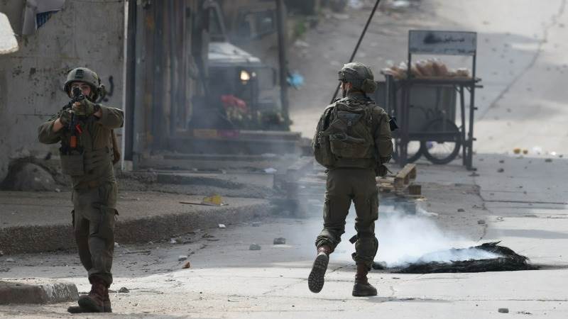 IDF raid on locations in West Bank, East Jerusalem