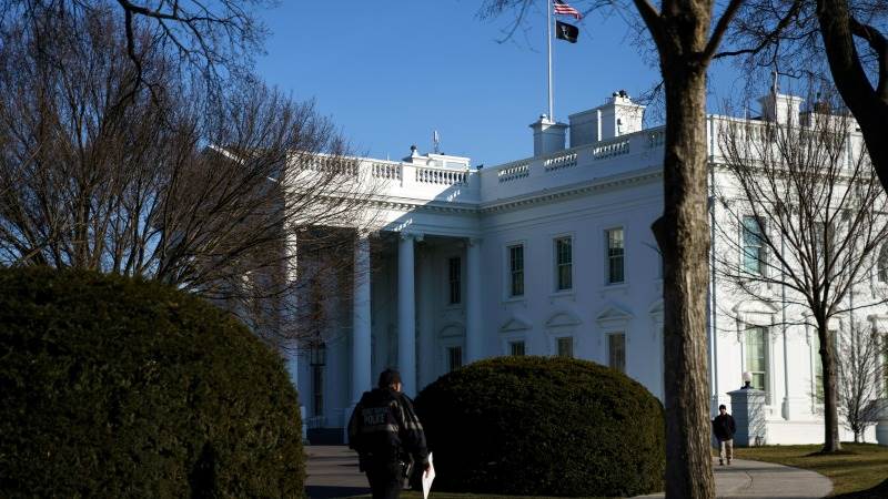 Secret Service shoots armed man near White House