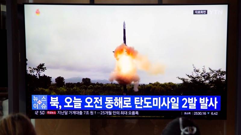 N. Korea launches ballistic missiles toward Yellow Sea