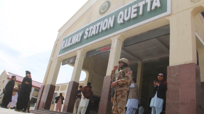 Pakistan army says it freed over 300 train hostages