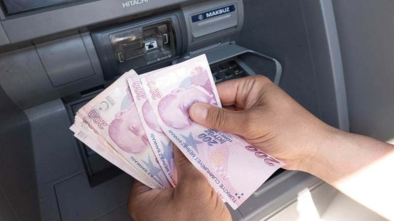 Turkish lira at record low against dollar, euro