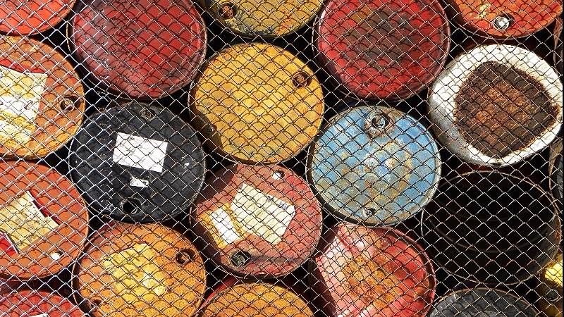 EIA: U.S. crude stocks fall by 5.2 million barrels