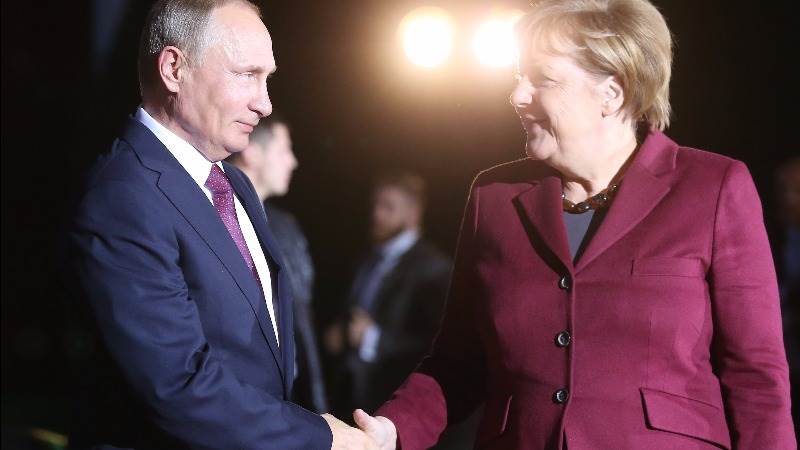 Putin arrives in Berlin for Donbass talks