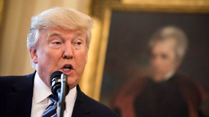 Trump tweets Clinton campaign ties with Russia overlooked