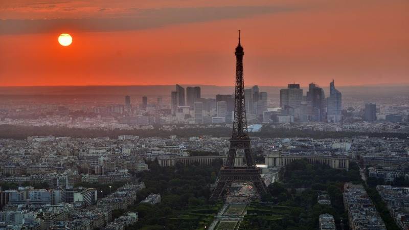 Europe seen higher on political risks, ahead of data