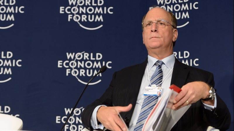 Fink: Trump should simplify regulatory framework
