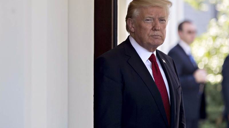Trump: Former CT Senator top pick for FBI director