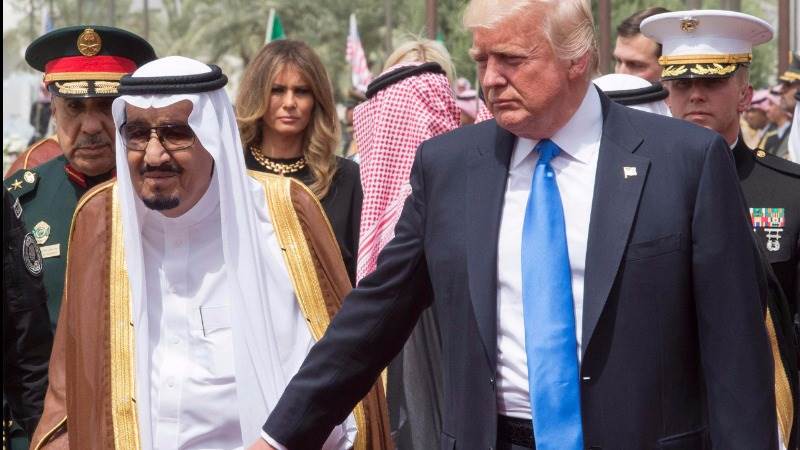 Trump, King Salman sign major weapons sale deal