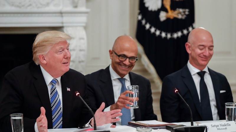 Bezos: US government should embrace AI