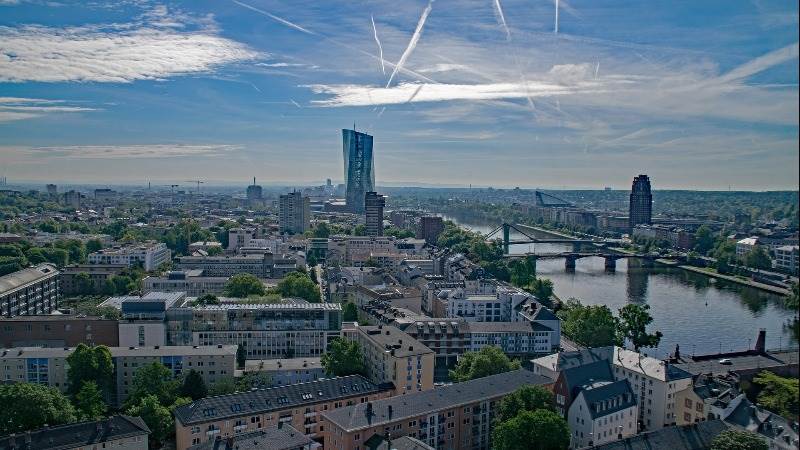 Europe seen higher ahead of Carney speech