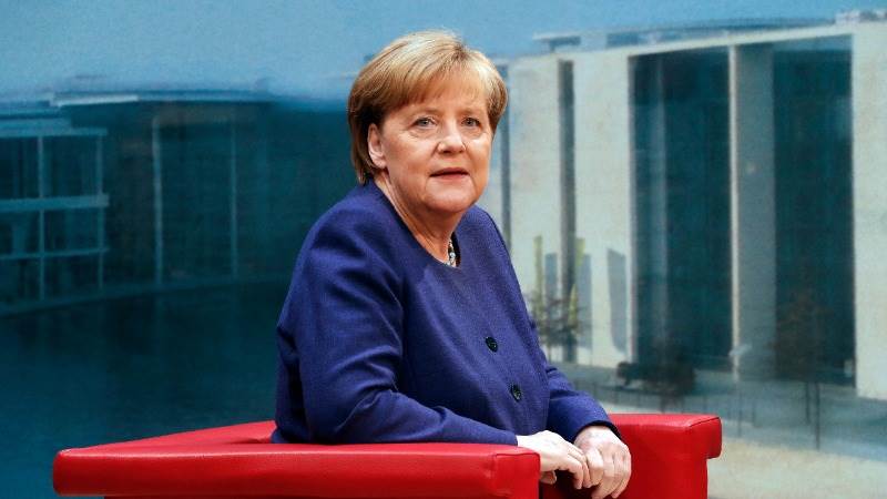 Merkel to reduce delay boosting investment