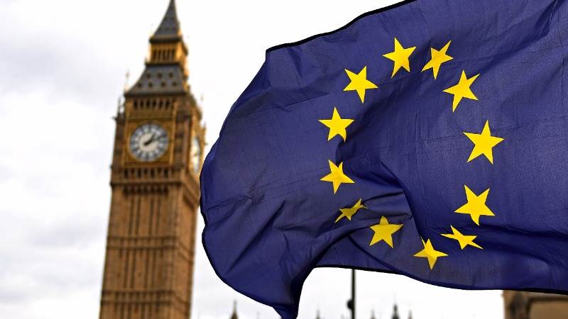 UK lawmakers call for Brexit data deal