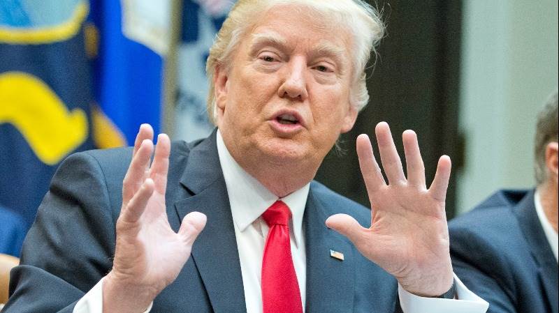 Trump retweets post about pilots who died in crash