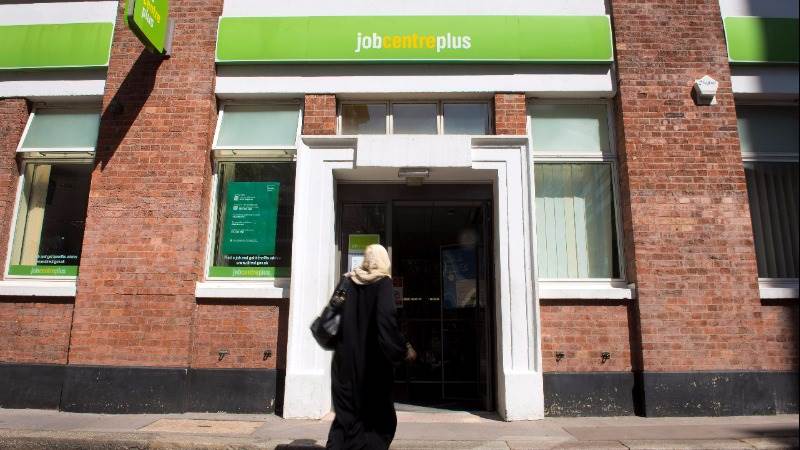 UK unemployment rate falls to 4.3% in July