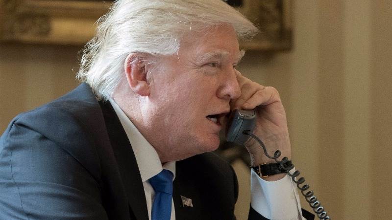 Trump retweets post on WH press briefing